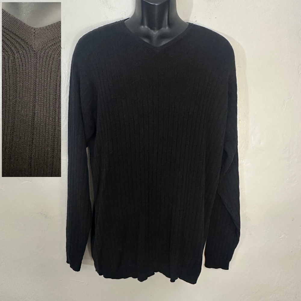 Halogen V Neck Sweater Medium Gently worn 100% cotton 22" armpit to armpit
